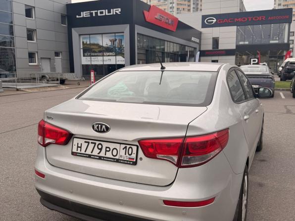 Kia Rio III Рестайлинг с пробегом 2016 года, цена 1 040 000 рублей, 115000 км, седан, Автокод Объявления