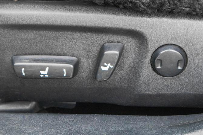 Toyota Camry VII (XV50) с пробегом 2012 года, цена 1 599 000 рублей, 320000 км, седан, Автокод Объявления
