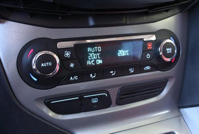 Ford Focus III с пробегом 2012 года, цена 850 000 рублей, 92426 км, хэтчбек, Автокод Объявления