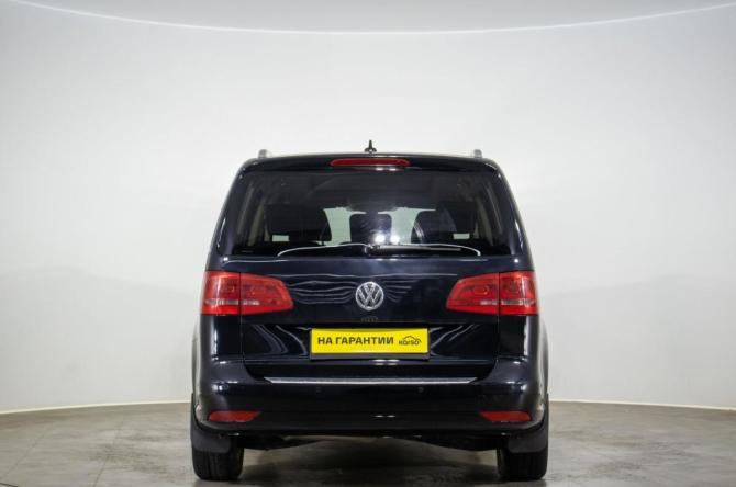 Volkswagen Touran I Рестайлинг с пробегом 2011 года, цена 1 299 000 рублей, 290000 км, компактвэн, Автокод Объявления