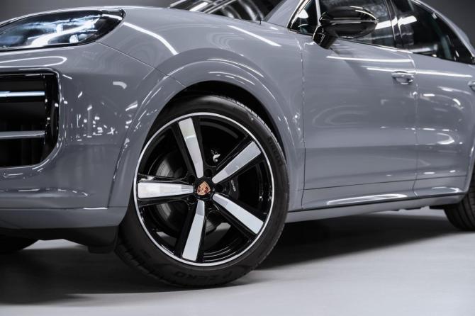 Новый Porsche Cayenne III Рестайлинг 2026 года, цена 18 800 000 рублей, внедорожник, Автокод Объявления