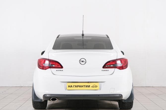 Opel Astra J Рестайлинг с пробегом 2014 года, цена 999 000 рублей, 161700 км, седан, Автокод Объявления