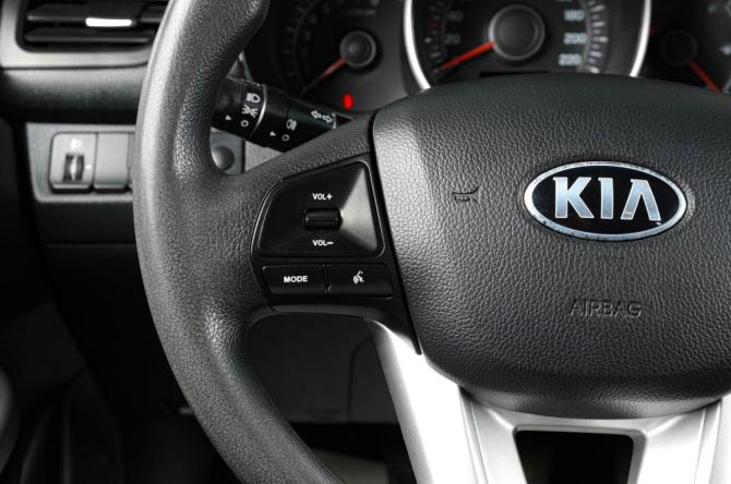 Kia Rio III с пробегом 2014 года, цена 849 000 рублей, 170000 км, хэтчбек, Автокод Объявления