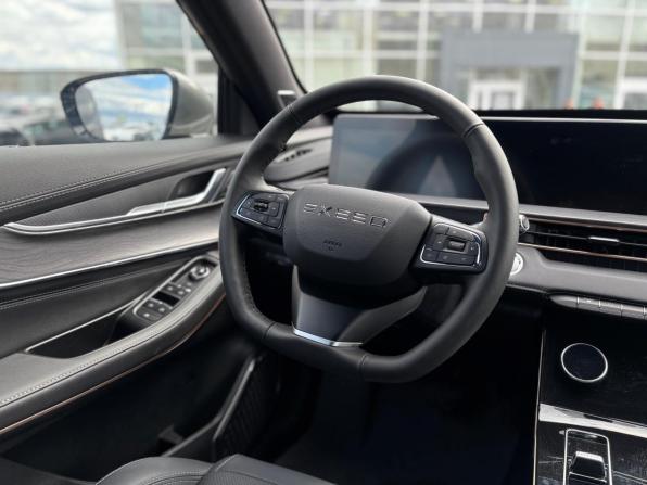 Exeed LX I Рестайлинг 2 с пробегом 2024 года, цена 2 320 000 рублей, 896 км, внедорожник, Автокод Объявления