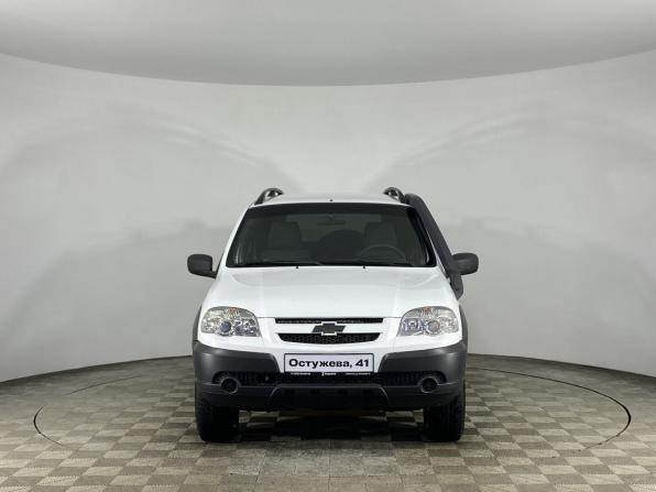 Chevrolet Niva I Рестайлинг с пробегом 2018 года, цена 919 000 рублей, 67254 км, внедорожник, Автокод Объявления