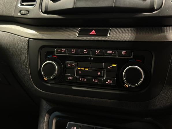Volkswagen Sharan II с пробегом 2011 года, цена 1 445 000 рублей, 117397 км, минивэн, Автокод Объявления