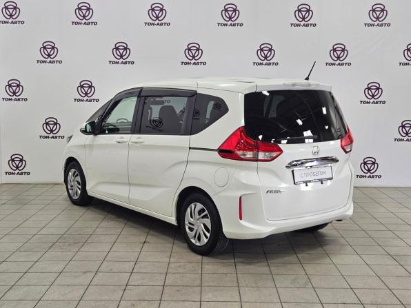 Honda Freed II с пробегом 2017 года, цена 1 496 000 рублей, 40384 км, компактвэн, Автокод Объявления