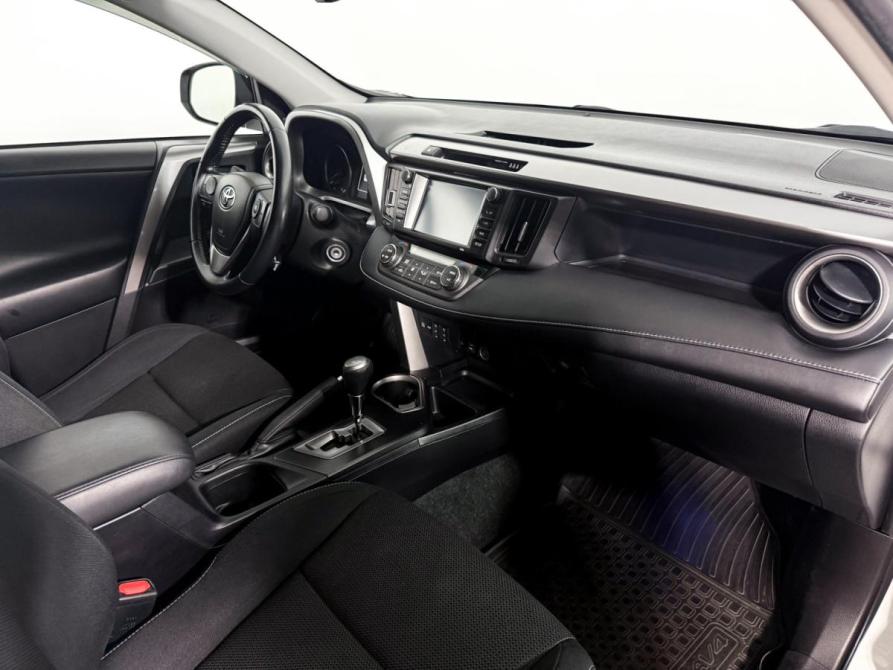 Toyota RAV4 IV (XA40) Рестайлинг Санкт-Петербург  - изображение 13