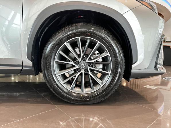 Lexus NX II с пробегом 2025 года, цена 6 750 000 рублей, 4985 км, внедорожник, Автокод Объявления