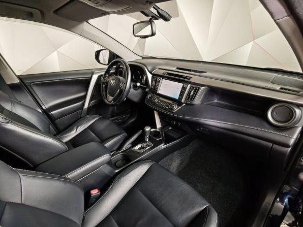 Toyota RAV4 IV (XA40) Рестайлинг с пробегом 2019 года, цена 2 493 000 рублей, 210285 км, внедорожник, Автокод Объявления