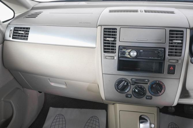 Nissan Tiida I с пробегом 2006 года, цена 579 000 рублей, 307000 км, седан, Автокод Объявления