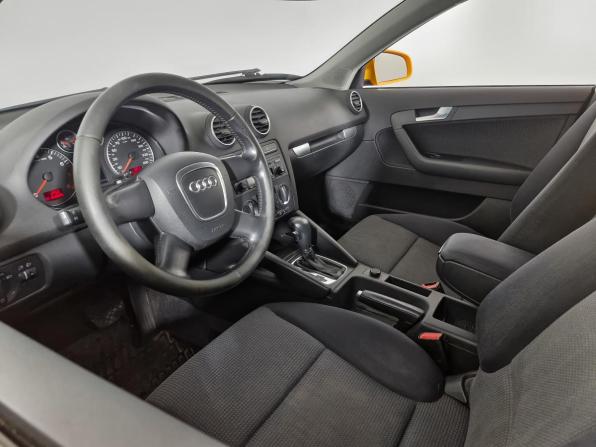 Audi A3 II (8P) Рестайлинг 1 с пробегом 2006 года, цена 479 000 рублей, 271179 км, хэтчбек, Автокод Объявления