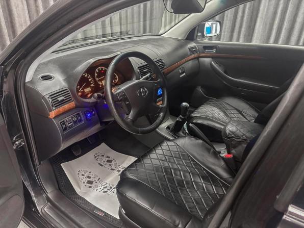 Toyota Avensis II Рестайлинг с пробегом 2008 года, цена 950 000 рублей, 312285 км, седан, Автокод Объявления