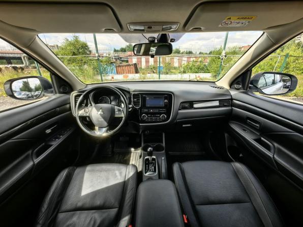 Mitsubishi Outlander III Рестайлинг 2 с пробегом 2016 года, цена 1 799 000 рублей, 152151 км, внедорожник, Автокод Объявления