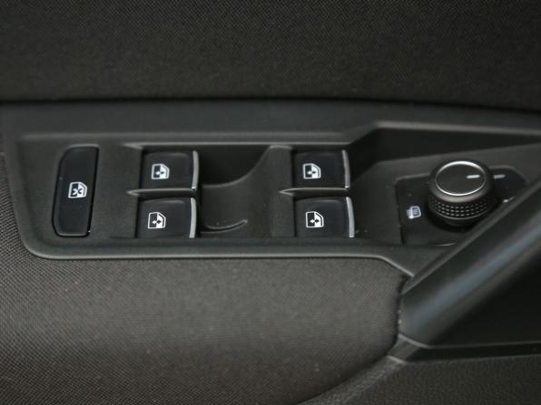 Volkswagen Tiguan II с пробегом 2018 года, цена 2 091 000 рублей, 174500 км, внедорожник, Автокод Объявления