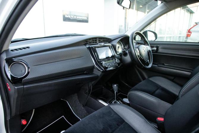 Toyota Corolla XI (E160 E170 E180) с пробегом 2014 года, цена 1 198 000 рублей, 129500 км, универсал, Автокод Объявления