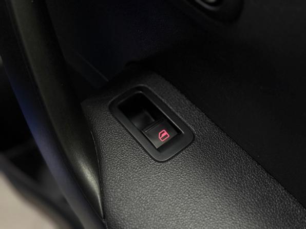 Volkswagen Polo V Рестайлинг с пробегом 2019 года, цена 1 450 000 рублей, 85777 км, седан, Автокод Объявления