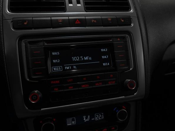 Volkswagen Polo V Рестайлинг с пробегом 2016 года, цена 930 000 рублей, 159475 км, седан, Автокод Объявления
