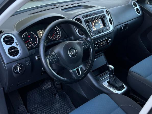 Volkswagen Tiguan I Рестайлинг с пробегом 2013 года, цена 1 426 000 рублей, 215044 км, внедорожник, Автокод Объявления