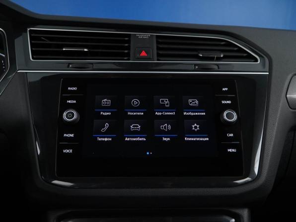 Volkswagen Tiguan II с пробегом 2020 года, цена 2 499 050 рублей, 150980 км, внедорожник, Автокод Объявления