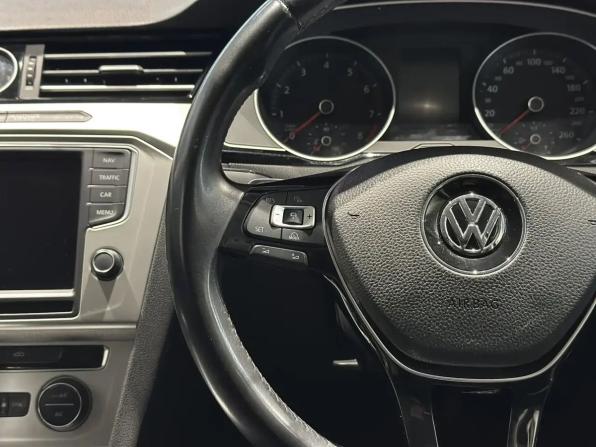 Volkswagen Passat B8 с пробегом 2015 года, цена 1 466 000 рублей, 130000 км, седан, Автокод Объявления