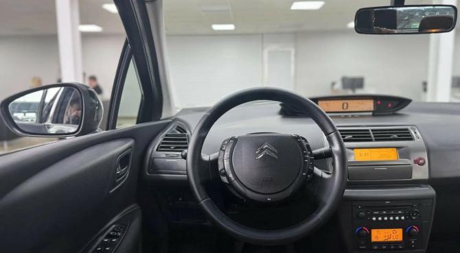 Citroen C4 I Рестайлинг с пробегом 2010 года, цена 499 000 рублей, 185000 км, хэтчбек, Автокод Объявления