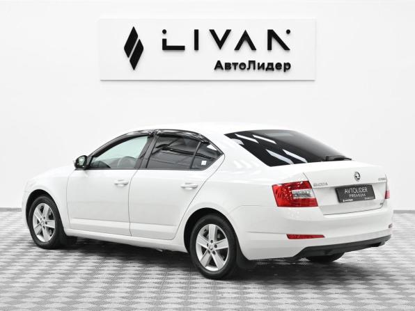 Skoda Octavia III (A7) с пробегом 2015 года, цена 735 000 рублей, 114098 км, лифтбек, Автокод Объявления
