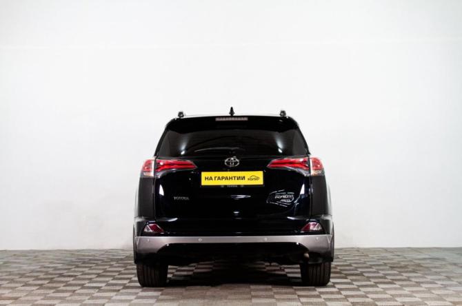 Toyota RAV4 IV (XA40) Рестайлинг с пробегом 2016 года, цена 2 279 000 рублей, 210981 км, внедорожник, Автокод Объявления