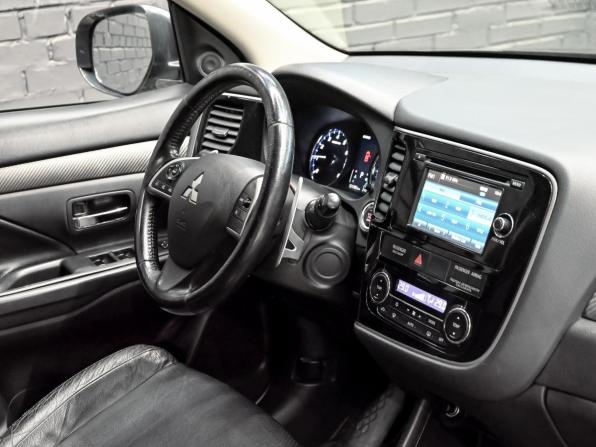 Mitsubishi Outlander III Рестайлинг с пробегом 2014 года, цена 1 455 000 рублей, 121776 км, внедорожник, Автокод Объявления