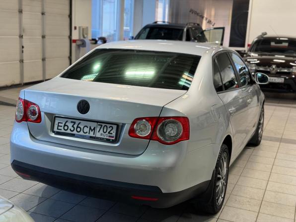 Volkswagen Jetta V с пробегом 2006 года, цена 490 000 рублей, 266066 км, седан, Автокод Объявления
