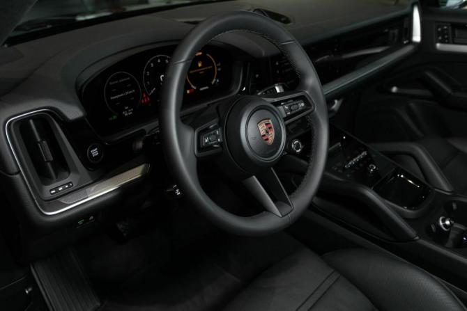 Новый Porsche Cayenne III Рестайлинг 2025 года, цена 16 610 000 рублей, внедорожник, Автокод Объявления