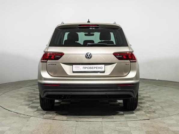 Volkswagen Tiguan II с пробегом 2017 года, цена 2 099 700 рублей, 115695 км, внедорожник, Автокод Объявления