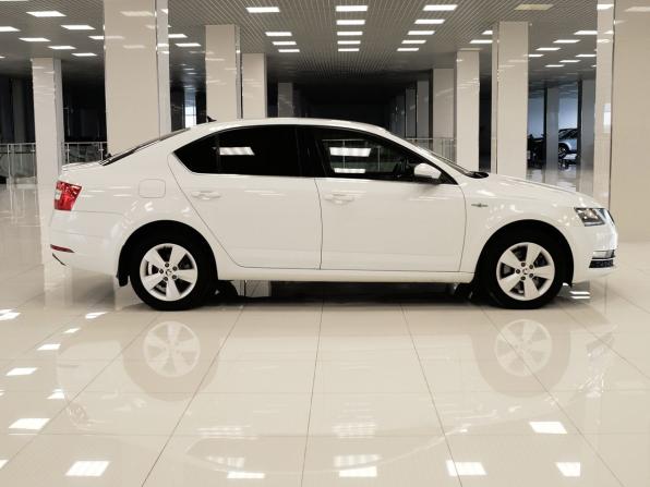 Skoda Octavia III (A7) Рестайлинг с пробегом 2020 года, цена 1 587 000 рублей, 217000 км, лифтбек, Автокод Объявления