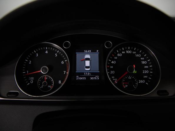 Volkswagen Passat B7 с пробегом 2012 года, цена 999 000 рублей, 210454 км, седан, Автокод Объявления