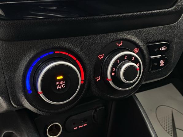 Kia Rio III с пробегом 2013 года, цена 890 000 рублей, 118173 км, хэтчбек, Автокод Объявления