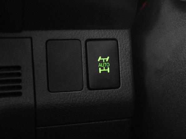 Toyota Wish II Рестайлинг с пробегом 2013 года, цена 1 400 000 рублей, 173660 км, минивэн, Автокод Объявления