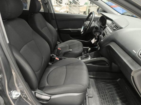 Kia Rio III Рестайлинг с пробегом 2015 года, цена 1 270 000 рублей, 64438 км, хэтчбек, Автокод Объявления