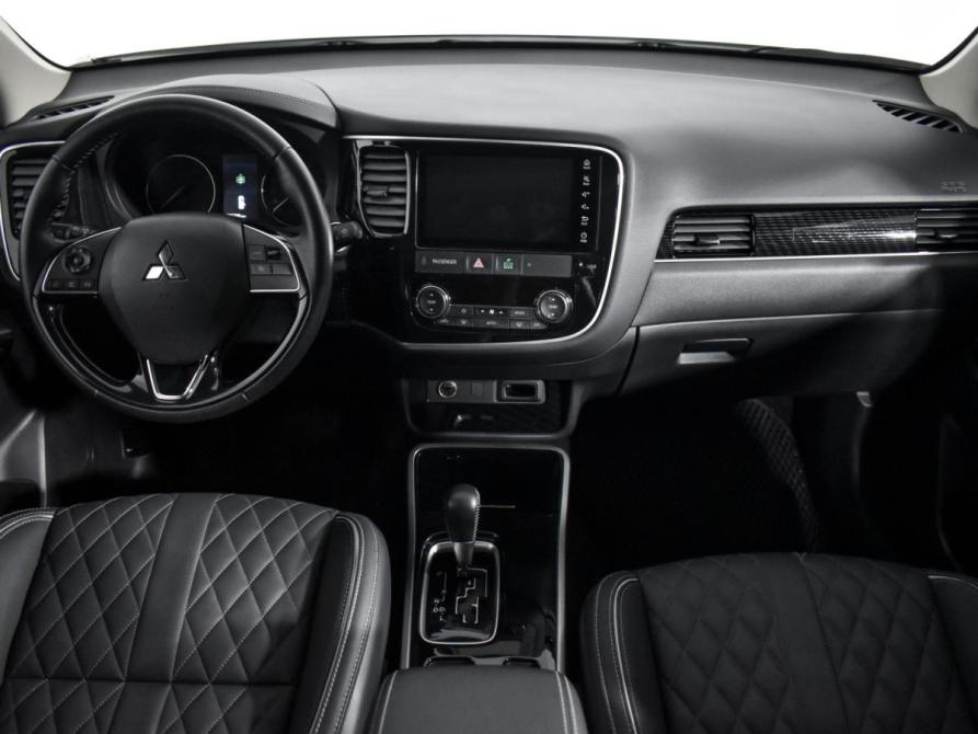 Mitsubishi Outlander III Рестайлинг 3 Санкт-Петербург  - изображение 21