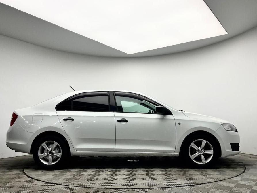 Skoda Rapid I Мурманск  - изображение 8