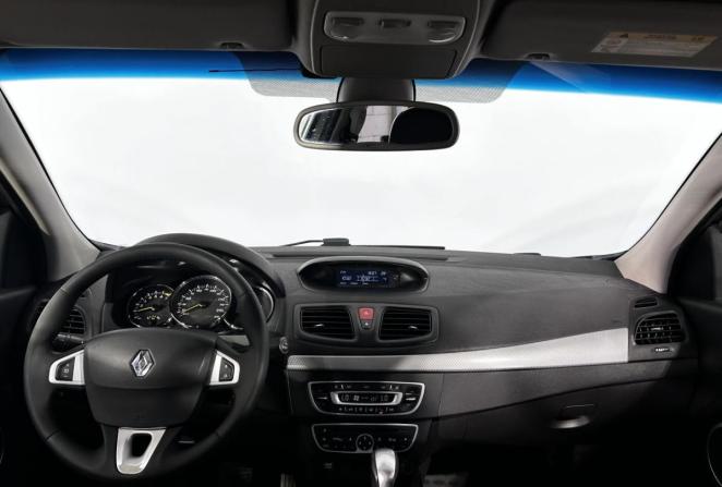 Renault Fluence I с пробегом 2011 года, цена 685 000 рублей, 211857 км, седан, Автокод Объявления