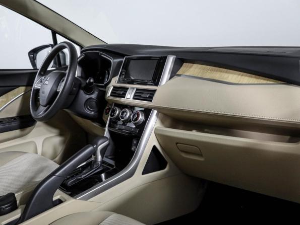 Mitsubishi Xpander I с пробегом 2021 года, цена 2 399 999 рублей, 50390 км, внедорожник, Автокод Объявления