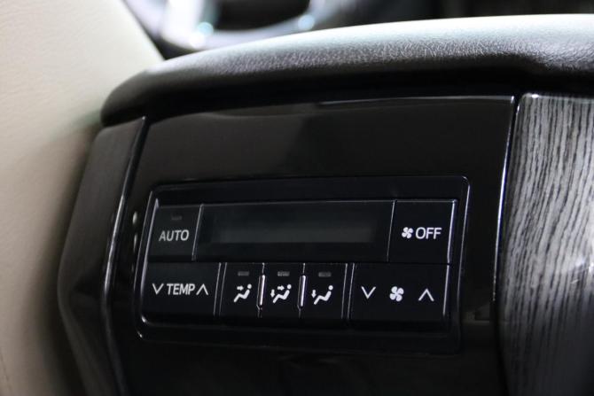 Toyota Land Cruiser Prado 150 Series с пробегом 2012 года, цена 2 540 450 рублей, 197705 км, внедорожник, Автокод Объявления