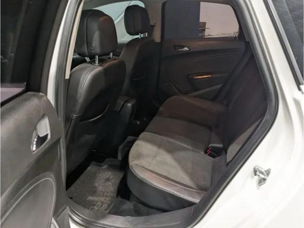 Opel Astra J с пробегом 2011 года, цена 695 000 рублей, 172973 км, универсал, Автокод Объявления