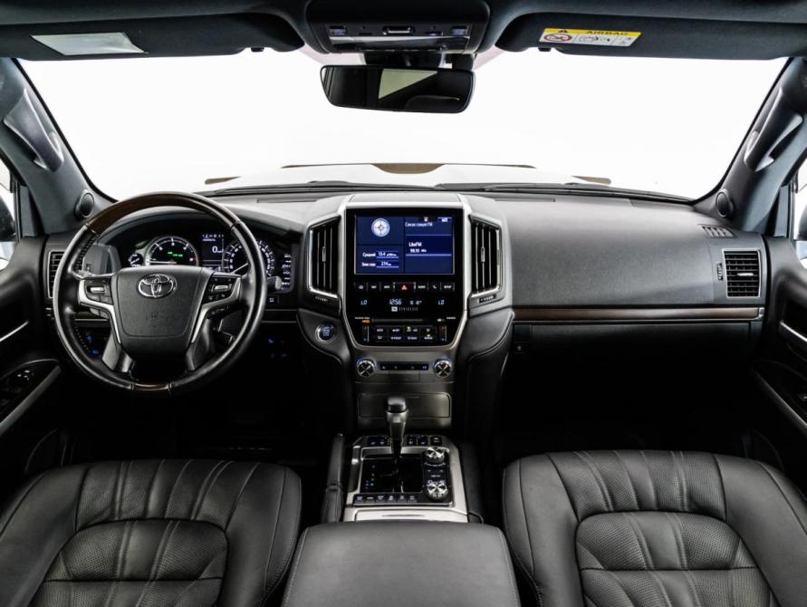 Toyota Land Cruiser 200 Series Рестайлинг 2 Санкт-Петербург  - изображение 13