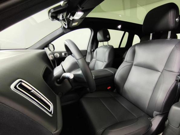 Новый Li Auto (Lixiang) L6 2025 года, цена 8 890 000 рублей, внедорожник, Автокод Объявления