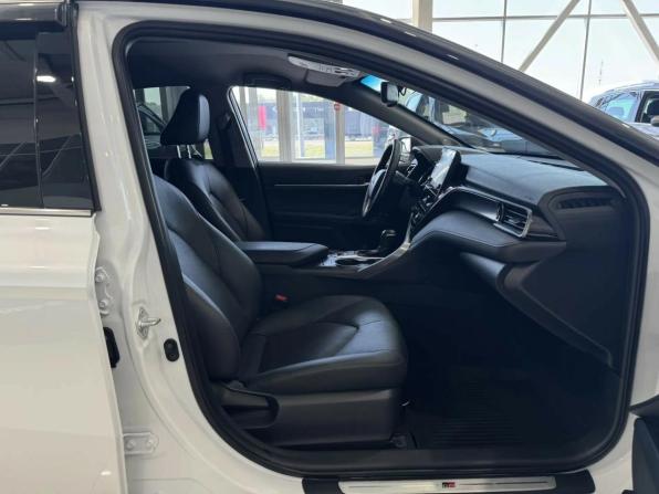 Toyota Camry VIII (XV70) Рестайлинг с пробегом 2021 года, цена 3 350 000 рублей, 61922 км, седан, Автокод Объявления