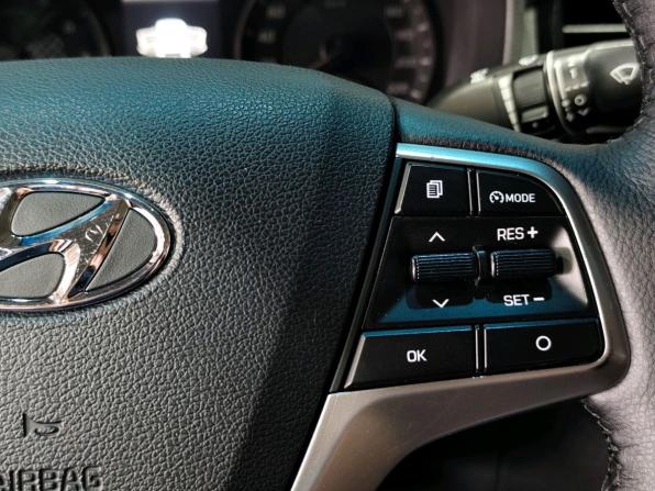 Hyundai Solaris II Рестайлинг с пробегом 2022 года, цена 1 570 000 рублей, 88200 км, седан, Автокод Объявления