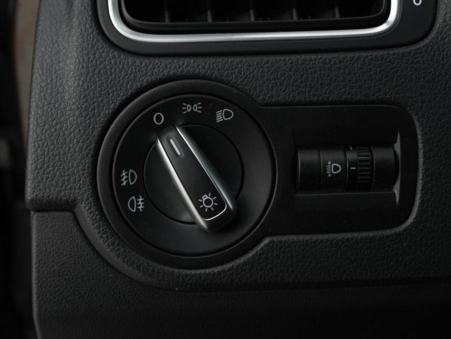 Volkswagen Polo V Рестайлинг Калининград  - изображение 23