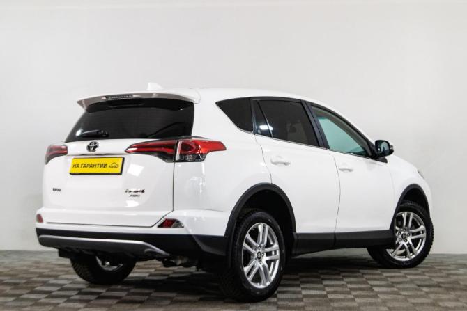 Toyota RAV4 IV (XA40) Рестайлинг с пробегом 2017 года, цена 2 349 000 рублей, 116350 км, внедорожник, Автокод Объявления
