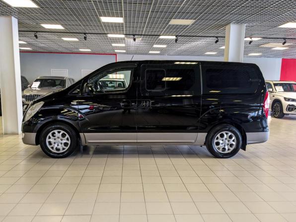 Hyundai H-1 II с пробегом 2014 года, цена 2 179 500 рублей, 130000 км, минивэн, Автокод Объявления